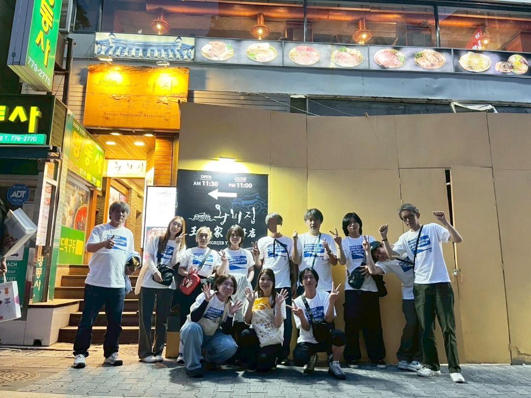 韓国社員旅行にてCAL集合写真